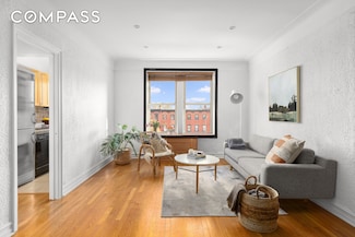 451 Clinton Ave Unit 3D, Brooklyn, NY 11238