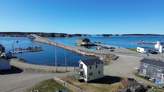 10 Wharf St, Jonesport, ME 04649