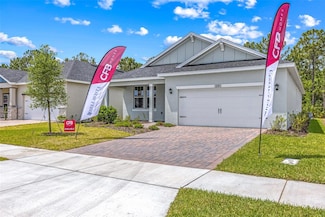 1261 Champions Dr, Daytona Beach, FL 32124