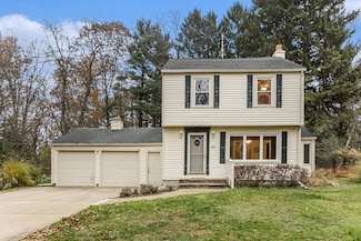 215 W Hamilton Ln, Battle Creek, MI 49015