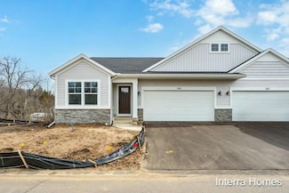 345 Hickory Valley Dr, Kalamazoo, MI 49009