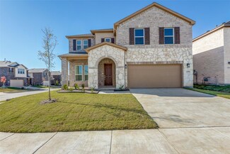 2501 Warren Ln, Aubrey, TX 76227