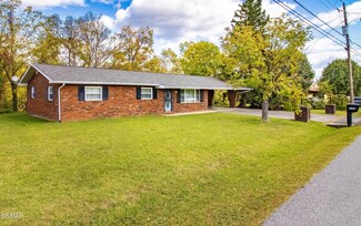 1121 Mayors Dr, Sevierville, TN 37862