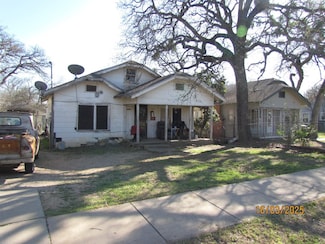 3222 Grayson St, Fort Worth, TX 76119