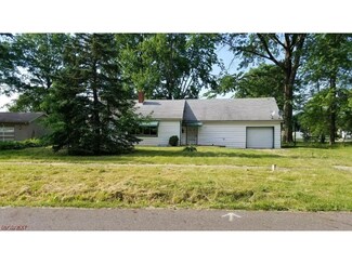 275 E Maryland Ave, Sebring, OH 44672