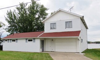 115 Broad St, Sabula, IA 52070