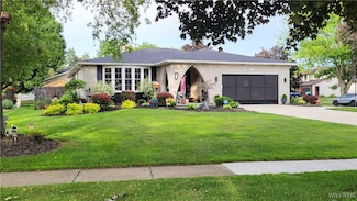 11 Honorine Dr, Depew, NY 14043