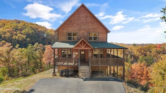 3165 Bear Mountain Ln, Sevierville, TN 37876