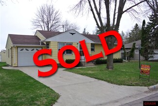 410 W 6th St, Winthrop, MN 55396
