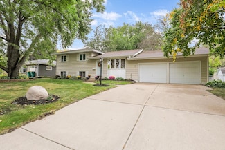 9109 Northwood Pkwy, New Hope, MN 55427