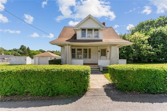 8 Tampa St, West Warwick, RI 02893