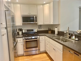 5800 Owensmouth Ave Unit 77, Woodland Hills, CA 91367