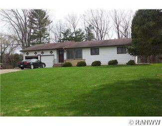 1665 Oak St, Cumberland, WI 54829