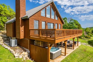 484 White Rockbluff Dr, Branson West, MO 65737