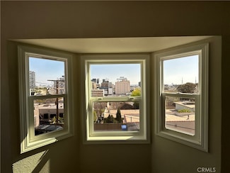 6326 Franklin Ave, Los Angeles, CA 90028