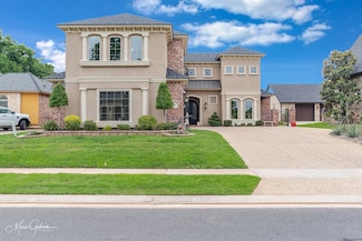 302 Bevly Lake Dr, Bossier City, LA 71111