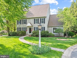 744 Goose Neck Dr, Lititz, PA 17543