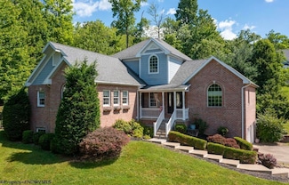 4321 Brettwood Ln, Morgantown, WV 26508