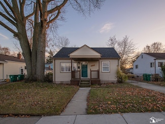 28339 Sheridan St, Garden City, MI 48135