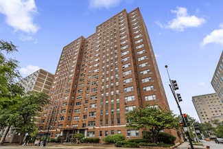 2909 N Sheridan Rd Unit 1601, Chicago, IL 60657