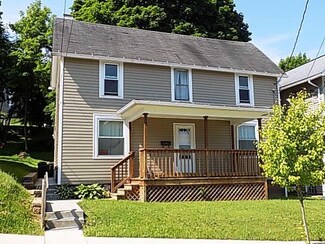 211 Whittier St, Vandergrift, PA 15690