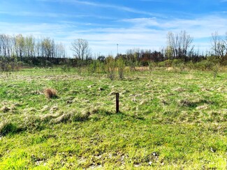 10 Jane Way, Chikaming Township, MI 49115
