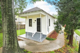 838 Jefferson St, Gretna, LA 70053