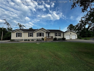121 Shriver Mountain Rd, Chapmanville, WV 25508