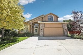 2231 Stillwater Creek Dr, Fort Collins, CO 80528