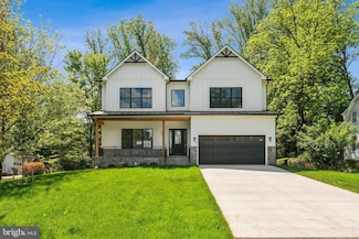 6919 Berkeley St, Falls Church, VA 22043