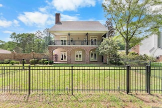 5816 Creekside Ln, Saint Francisville, LA 70775