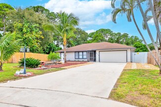 6719 Lawrence Woods Ct, Lake Worth, FL 33462