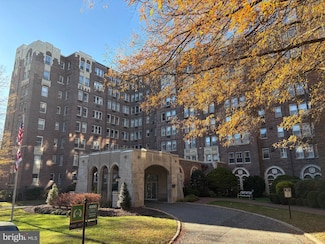 4000 Cathedral Ave NW Unit 335-B, Washington, DC 20016
