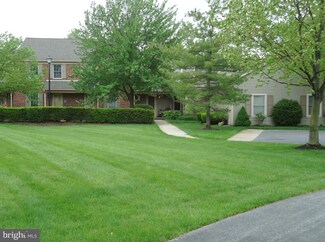 45 Ashlea Village, New Holland, PA 17557