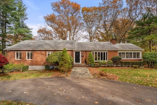 30 Richardson Dr, Needham, MA 02492