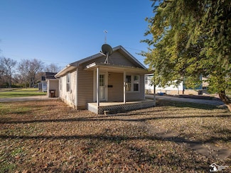 705 W 13th St, Monroe, MI 48161