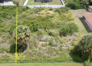 501 SW Aster Rd, Port Saint Lucie, FL 34953