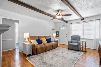 2216 Piedmont St, Irving, TX 75061