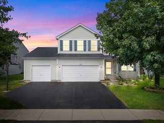 712 Wilson St, Waterman, IL 60556