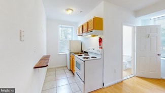 307 Dolphin St Unit 1F, Baltimore, MD 21217
