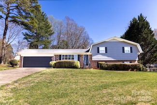2650 31st Street Ct NE, Hickory, NC 28601
