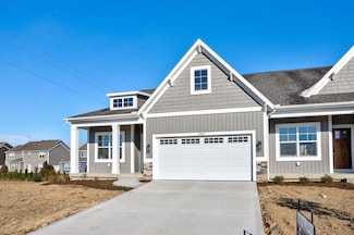 11913 Smithfield Dr, Holland, MI 49424