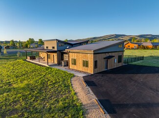 1400 Sinks Canyon Rd, Lander, WY 82520