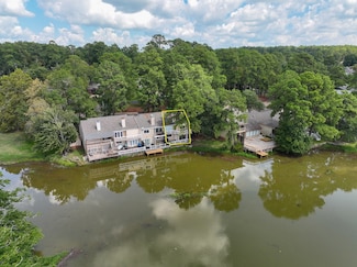 226 Waters Edge, Huntsville, TX 77340