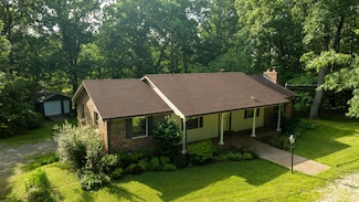 1085 Claylick Rd, White Bluff, TN 37187