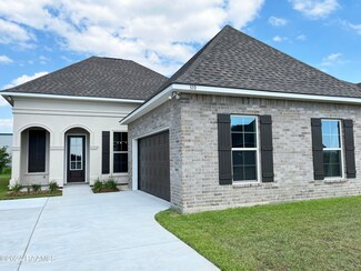 310 McGillis Ln, Youngsville, LA 70592