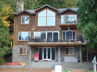 35000 N Shore Dr, Mount Vernon, WA 98274
