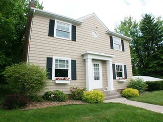 2915 E Superior St, Duluth, MN 55812