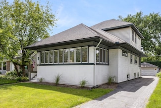 120 N Avon Rd, Elmhurst, IL 60126