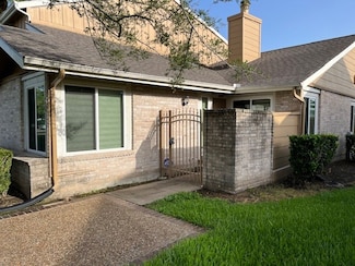 12117 Bob White Dr Unit 32, Houston, TX 77035